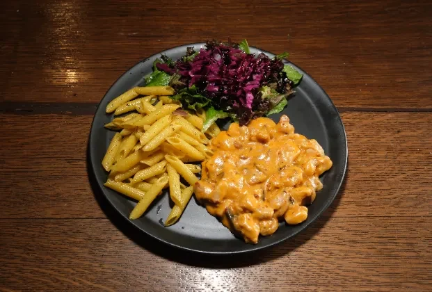 Cheddar Soslu Tavuk