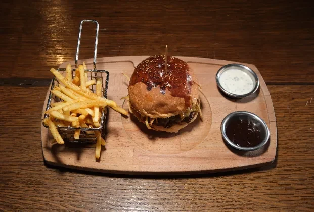 Trüf Mayonezli Hardallı Burger